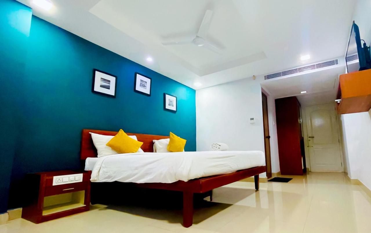 The Reach Hotel Kochi Esterno foto