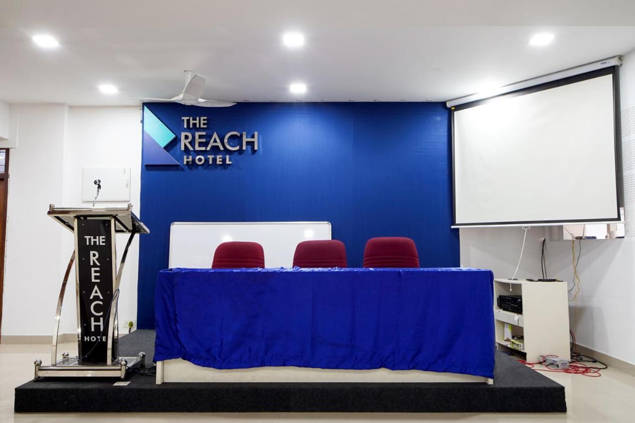 The Reach Hotel Kochi Esterno foto